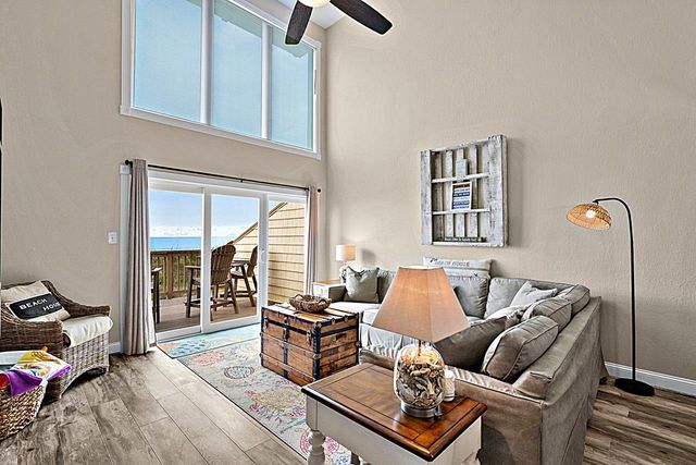 4808 N Ocean Blvd Unit F, North Myrtle Beach, SC 29582