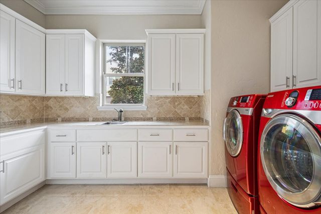 3503 St Tropez Way, Houston, TX 77082