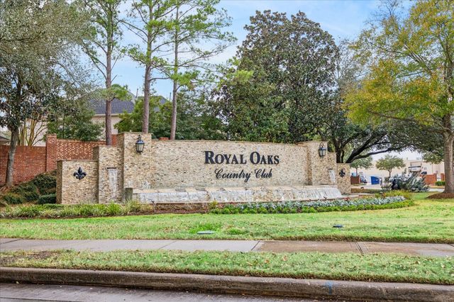 3503 St Tropez Way, Houston, TX 77082