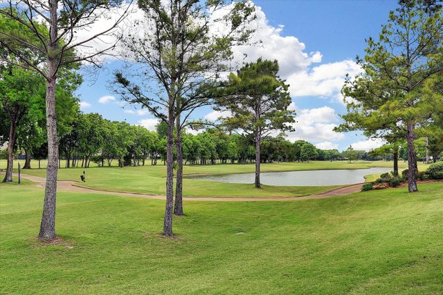 3503 St Tropez Way, Houston, TX 77082