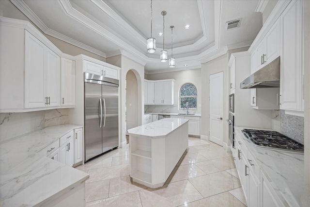 3503 St Tropez Way, Houston, TX 77082