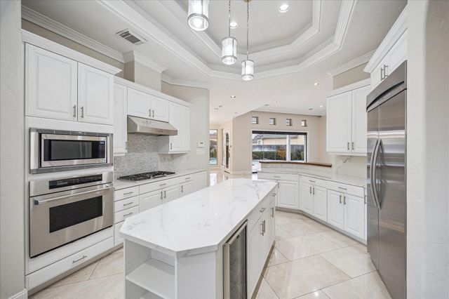 3503 St Tropez Way, Houston, TX 77082