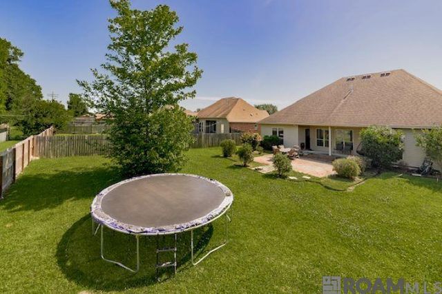 4843 Knight Dr, Zachary, LA 70791