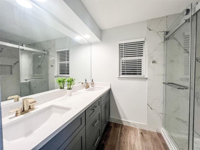 11507 Willwood Drive, Houston, TX 77072