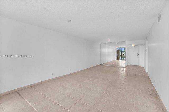 1000 Parkview Dr 229, Hallandale Beach, FL 33009