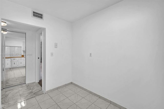 1000 Parkview Dr 229, Hallandale Beach, FL 33009