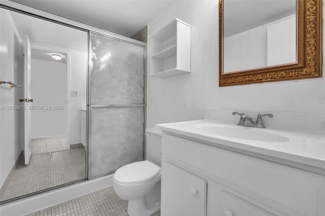 1000 Parkview Dr 229, Hallandale Beach, FL 33009