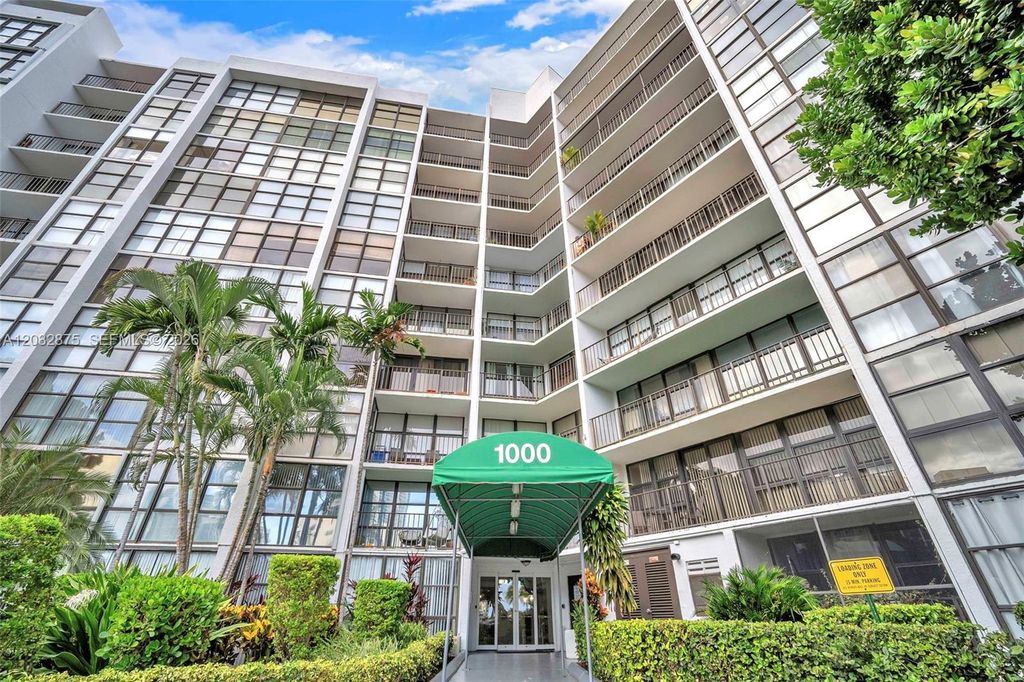 1000 Parkview Dr 229, Hallandale Beach, FL 33009