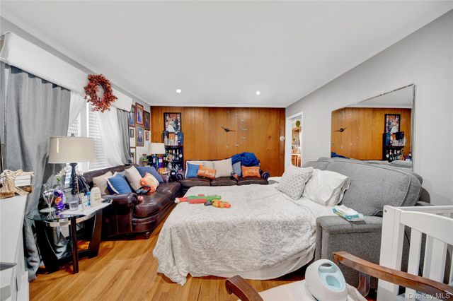 72 Park Avenue, White Plains, NY 10603