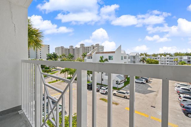2840 NE 14th St 405a, Pompano Beach, FL 33062