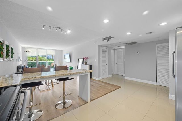 19370 Collins Avenue 225, Sunny Isles Beach, FL 33160