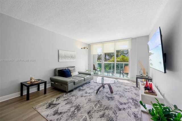 19370 Collins Avenue 225, Sunny Isles Beach, FL 33160