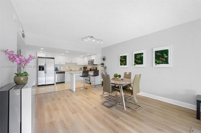 19370 Collins Avenue 225, Sunny Isles Beach, FL 33160