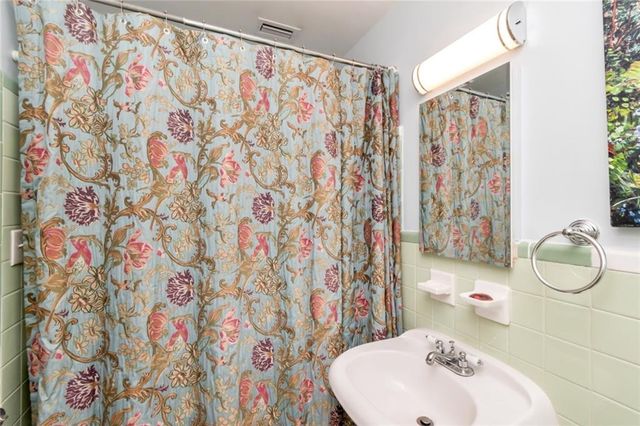 365 Mcdonald Avenue, Mobile, AL 36604