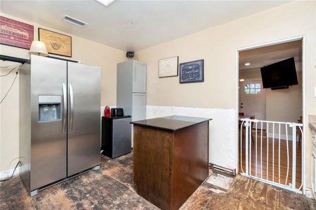 365 Mcdonald Avenue, Mobile, AL 36604