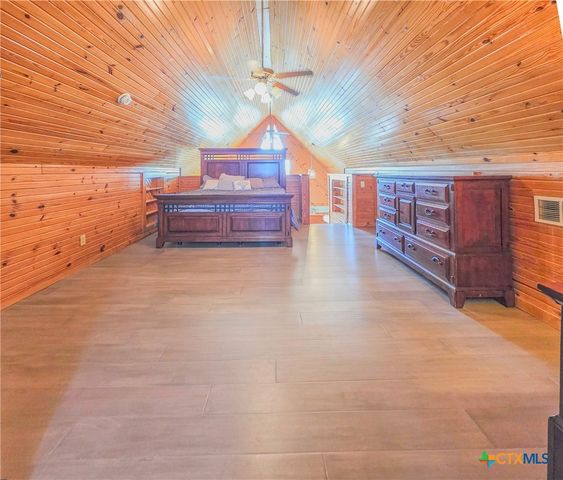 376 Haddock Drive, Palacios, TX 77465