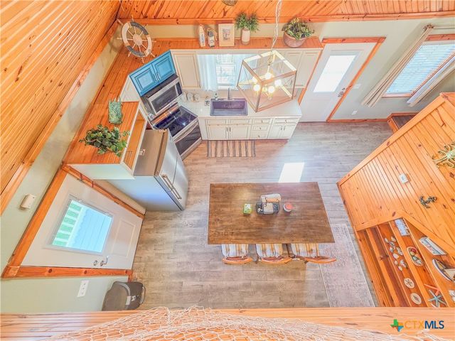 376 Haddock Drive, Palacios, TX 77465
