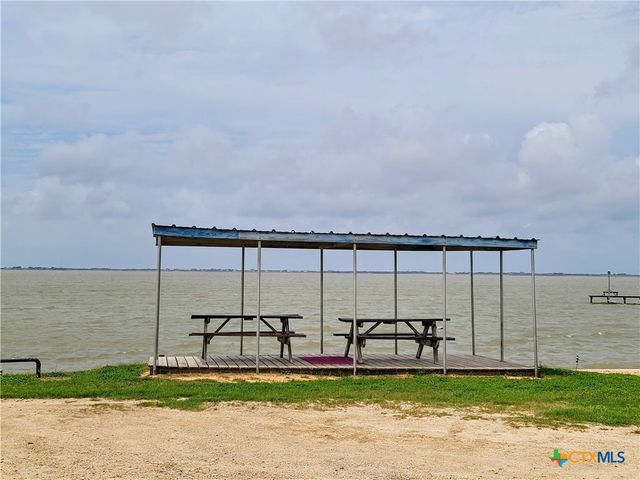 376 Haddock Drive, Palacios, TX 77465