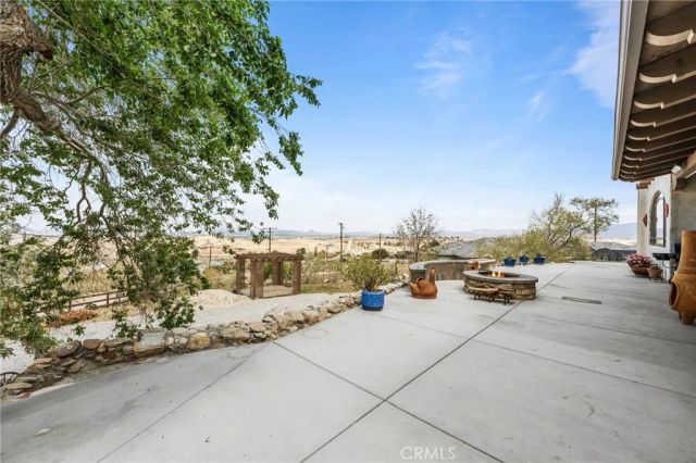 9075 Mesa Vista Street, Apple Valley, CA 92308