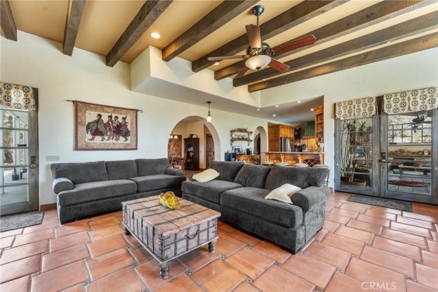 9075 Mesa Vista Street, Apple Valley, CA 92308