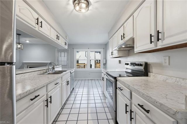 1524 Brendle CT, Virginia Beach, VA 23464