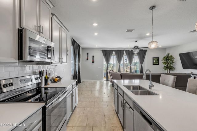 5256 Red Coral Circle, Mount Dora, FL 32757