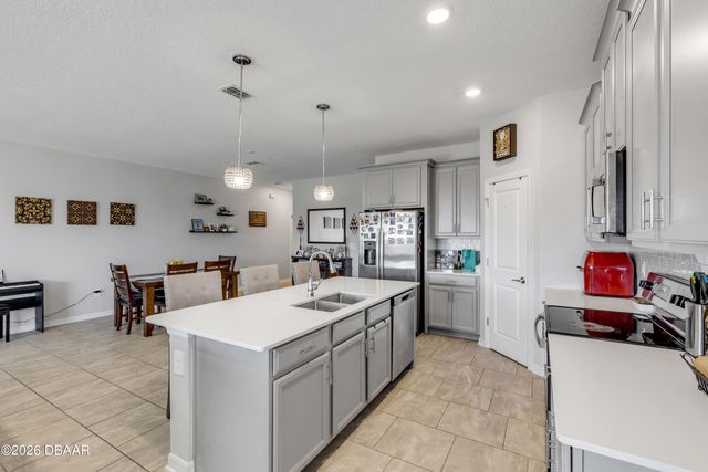 5256 Red Coral Circle, Mount Dora, FL 32757