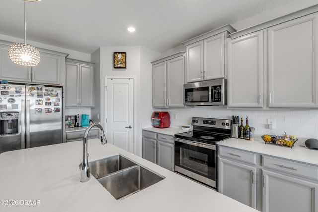 5256 Red Coral Circle, Mount Dora, FL 32757