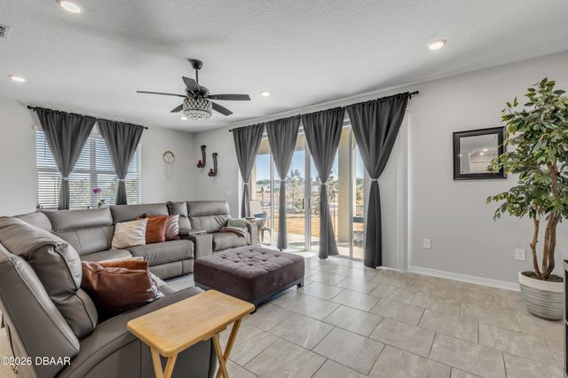 5256 Red Coral Circle, Mount Dora, FL 32757