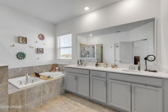 5256 Red Coral Circle, Mount Dora, FL 32757