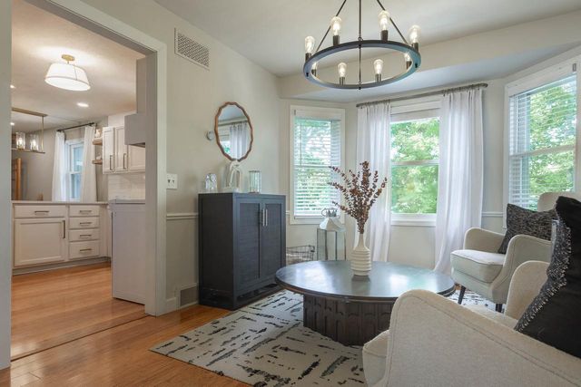 156 Hickory Court, Oregon, WI 53575