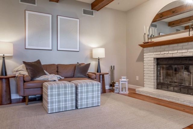 156 Hickory Court, Oregon, WI 53575