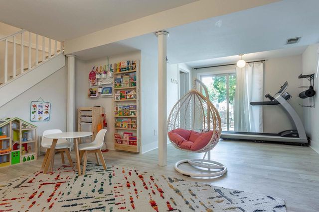 156 Hickory Court, Oregon, WI 53575