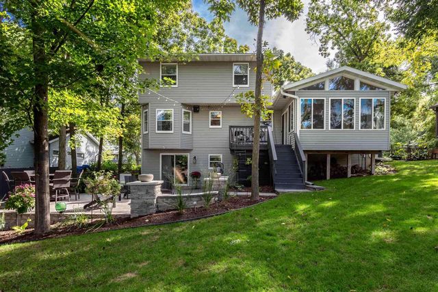 156 Hickory Court, Oregon, WI 53575