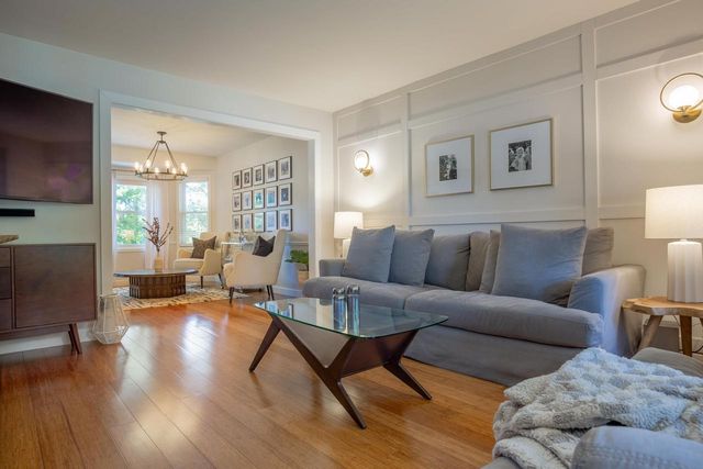 156 Hickory Court, Oregon, WI 53575