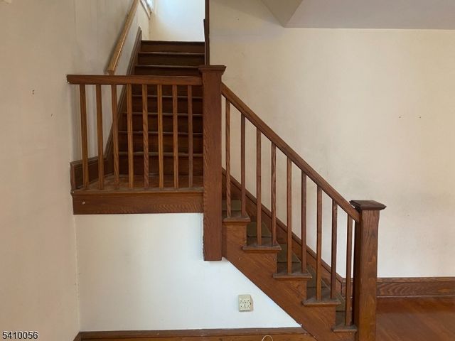 361 W 5Th Ave, Roselle Boro, NJ 07203