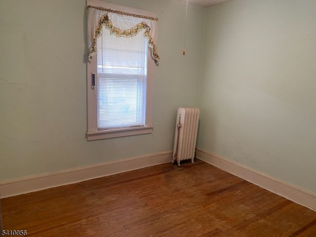 361 W 5Th Ave, Roselle Boro, NJ 07203