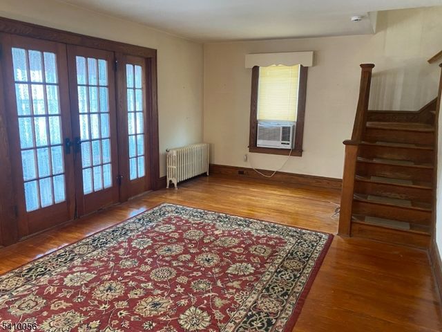 361 W 5Th Ave, Roselle Boro, NJ 07203