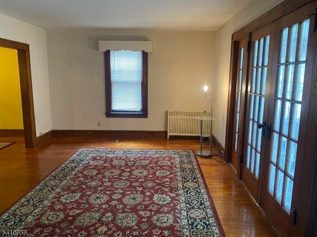 361 W 5Th Ave, Roselle Boro, NJ 07203