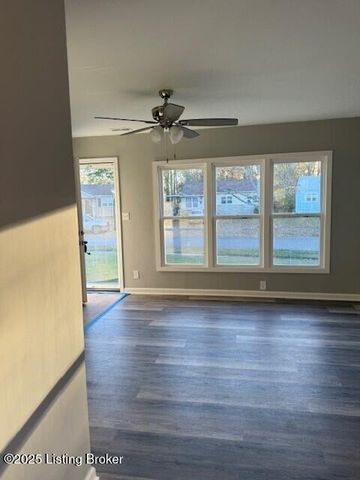 4209 Saint Francis Ln, Louisville, KY 40218