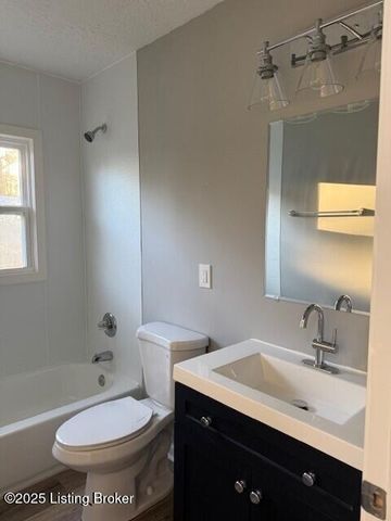 4209 Saint Francis Ln, Louisville, KY 40218