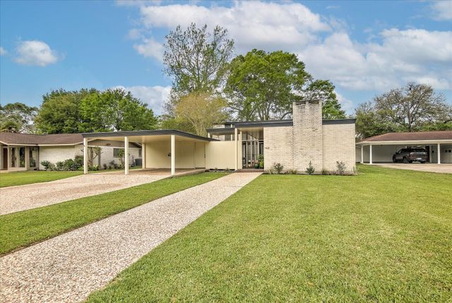 147 Valley Drive, Liberty, TX 77575