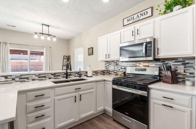 8304 Mandarin Place NW, Albuquerque, NM 87120