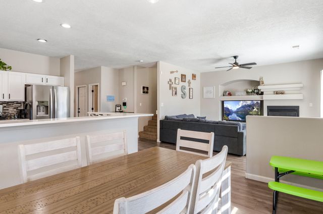 8304 Mandarin Place NW, Albuquerque, NM 87120
