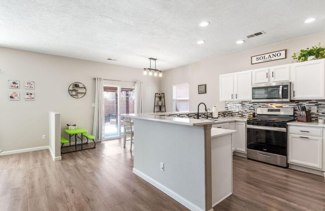 8304 Mandarin Place NW, Albuquerque, NM 87120