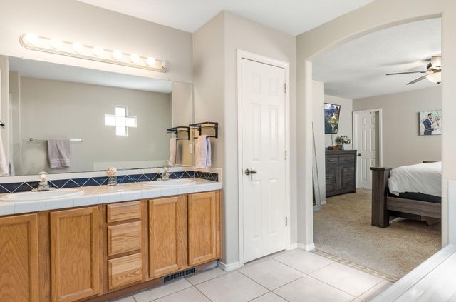 8304 Mandarin Place NW, Albuquerque, NM 87120