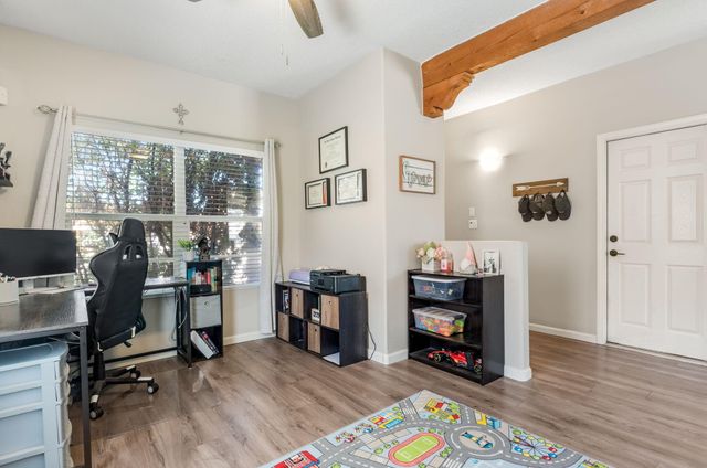 8304 Mandarin Place NW, Albuquerque, NM 87120