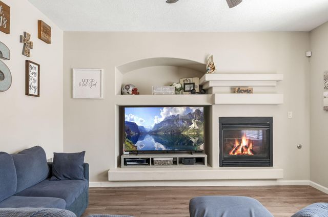 8304 Mandarin Place NW, Albuquerque, NM 87120