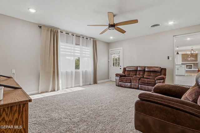 4740 Cumberland Circle, El Paso, TX 79903