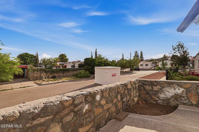 4740 Cumberland Circle, El Paso, TX 79903